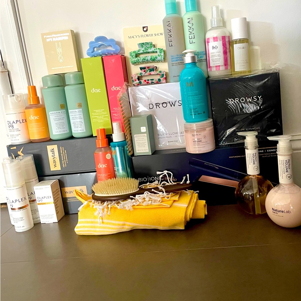 ULTIMATE HAIR KIT — NWT